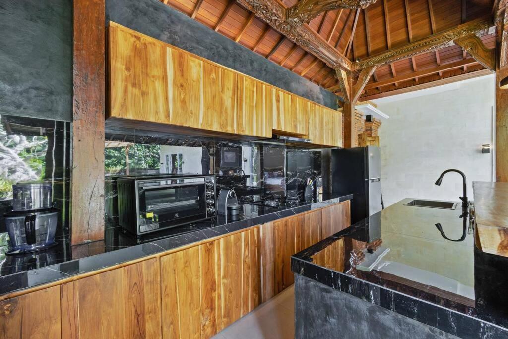 New 4 Bedroom Villa Surrounded By Jungle And Ricefields Убуд Екстериор снимка